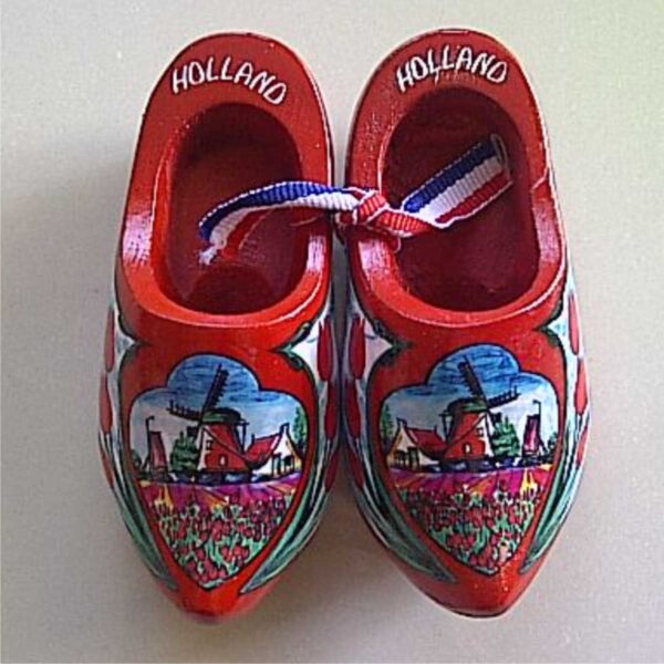 Jual Souvenir Pajangan Sepatu Holland Merah